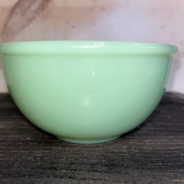 Jadeite Fire King Oven Ware Made In The USA Mixing Bowl Kitchenware Baking Vintage MCM/Bowls/Collectible/Green/Baking/Glass/Rare