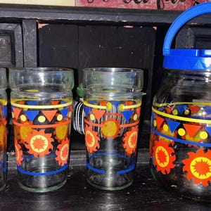 Vintage 1980’s Anchor Hocking Sunny Daze Juice Pitcher and Tumbler Set | Drinkware | Juice set | Bright colored drinking set