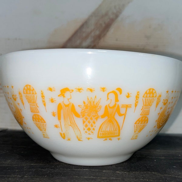 Vintage Pyrex Orange Butterprint Amish 442 Cinderella Bowl, Pumpkin Butterprint, Amish Cinderella Bowl, S&H Green Stamps, Made in USA