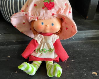 Vintage 1979 Strawberry Shortcake Doll with flat hands | First Issue | Kenner | American Greetings