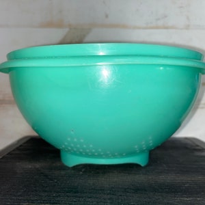 Vintage Tupperware Colander Jadeite Green 10” x 5” Strainer Bowl 339 - 3 kitchen ware.
