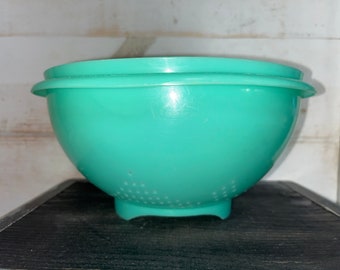 Vintage Tupperware Colander Jadeite Green 10” x 5” Strainer Bowl 339 - 3 kitchen ware.