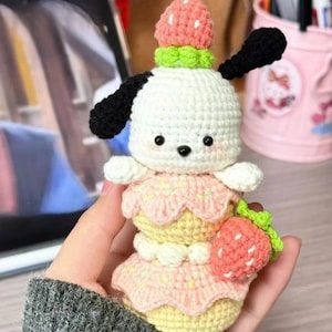 Welpen Erdbeerkuchen PDF Häkelanleitung, Welpe Amigurumi PDF Muster häkeln, Süßes Tier häkeln, Welpen Kuchen Häkelanleitung, Geschenk häkeln