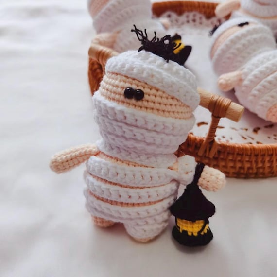 ミイラゴーストのハロウィンかぎ針編みPDFパターン、かわいいゴースト