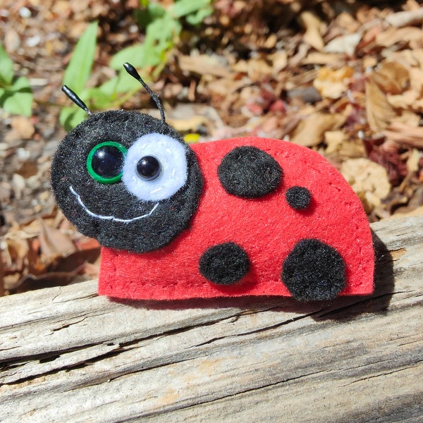 Felt Brooch - Ladybug / Ladybird