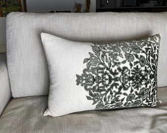 Decorative Pillow, Floral Pillow, Throw Pillow, Natural Fabric Pillow, Couch Pillow, Bed Pillow, Square Pillow, Down Pillow, Textured Pillow