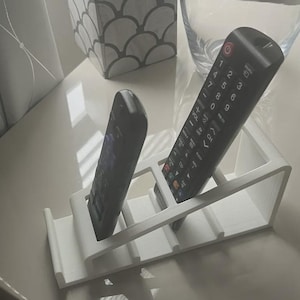 Soporte para control remoto de mesa