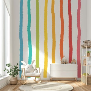 Adesivo da parete a strisce colorate Carta da parati a strisce arcobaleno Adesivo da parete con albero di betulla colorato Strisce colorate Wall Art Per l'arredamento del soggiorno della scuola materna