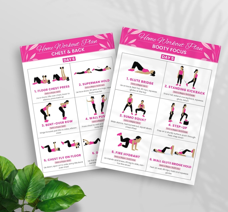 Puede incluir: Dos hojas rosas y blancas de "Home Workout Plan" con diagramas de ejercicios. Una se enfoca en ejercicios de pecho y espalda, la otra en el enfoque de gl&uacute;teos. Cada hoja tiene un dise&ntilde;o floral e instrucciones de ejercicios.
