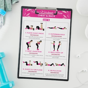 Puede incluir: Un portapapeles negro muestra un plan de entrenamiento rosa y blanco titulado "Pecho y Espalda". El plan incluye ejercicios ilustrados como press de pecho en el suelo, Superman Hold, remo inclinado, flexiones de pared, chest fly en el suelo y pullover con mancuernas.