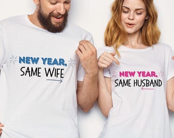 Divertidos SVG PNG a juego, Año nuevo, mismo marido, misma esposa, svg PNG, Feliz año nuevo, Diseño de camiseta de pareja, Lindo y divertido Svg PNG, Descarga digital