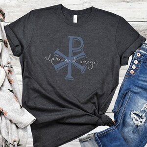 Chi Ro Shirt, Alpha und Omega T-Shirt, griechischer Buchstabe Christian T-Shirt, Kirche Outfit für sie, christlicher Bestseller, katholische Kleidergeschenke