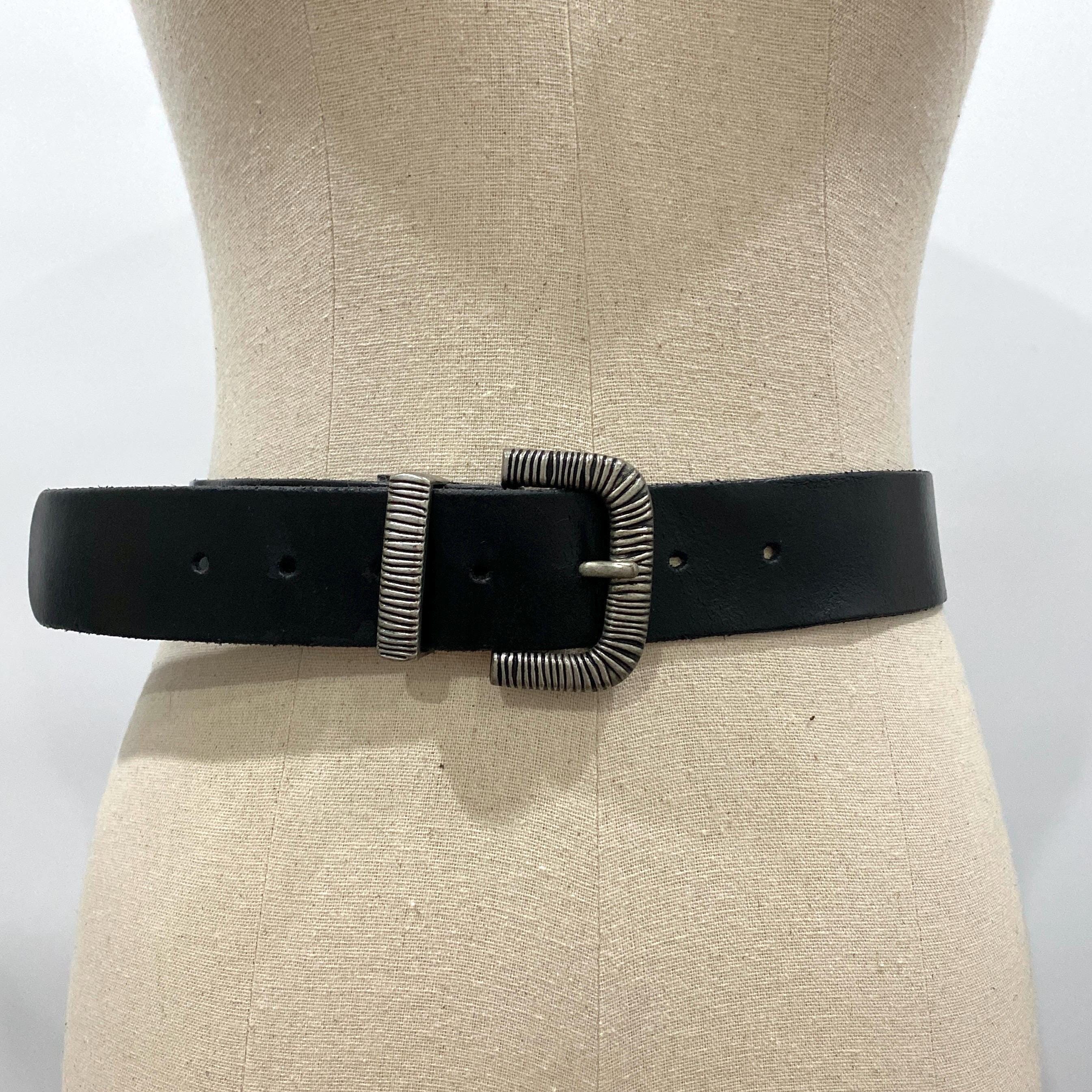 ヴィンテージ ブラック レザーベルト レディース - フランス製