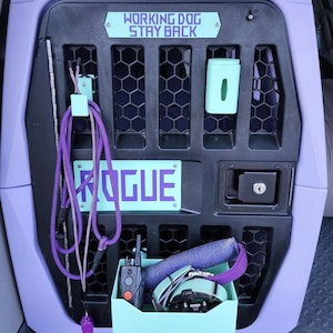 Gunner Kennel-accessoirepakket 1: alleen middelgrote en grote kennels - kennelnaamplaatje, boven- of onderlabel en kennelmand
