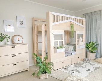 Cottage house bunk bed