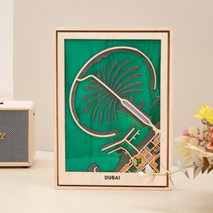 Arte de parede de madeira de Dubai - Mapa-múndi de cidade de madeira feito à mão - Decoração de arte de parede 3D pop islâmica pendurada - Presente de despedida de inauguração para ele e ela