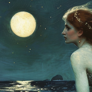 Op de afbeelding: Een vrouw met lang rood haar kijkt uit naar een volle maan boven een donkerblauwe zee. De maan is helder en geel, en de hemel is bezaaid met sterren.