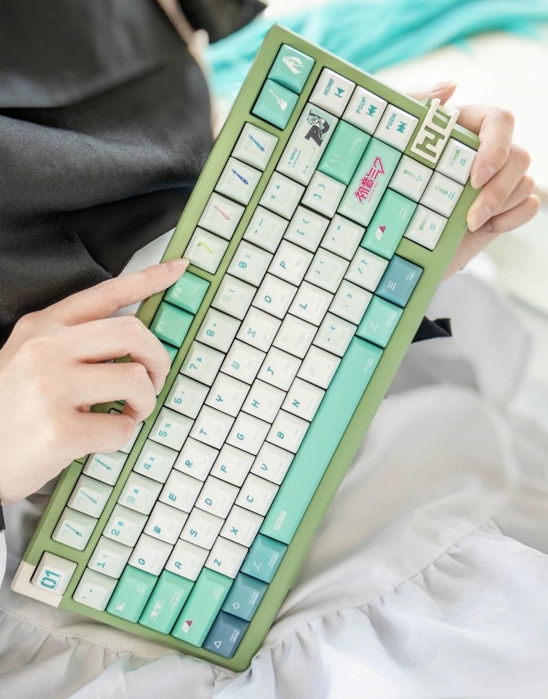 Miku Keys Hatsune Miku Keycaps Set: PBT Dye Sub KCA Profile, 140 Keys - Etsy
