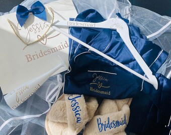 Bridesmaid gift box | maid of honour gift box | wedding gift box | wedding day essentials | bridesmaid | bride | bachelorette | bride gift