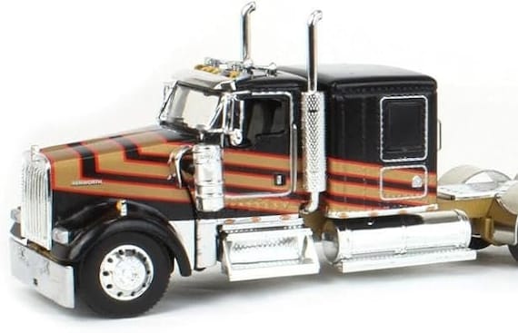 1/64 DCP Kenworth W900 With Polar Deep Drop Trailer 601803