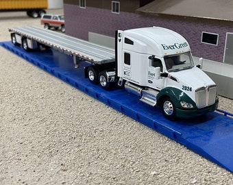1/64 DCP Kenworth T680 Evergreen Industries