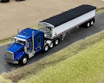 1/64 DCP Johnson Harvesting Kenworth T800 601807