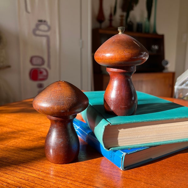 VINTAGE Hand Turned Wooden Mushroom Salt Shaker and Pepper Mill, perfect for Boho, Retro, Eclectic, MCM, Cottagecore design styles