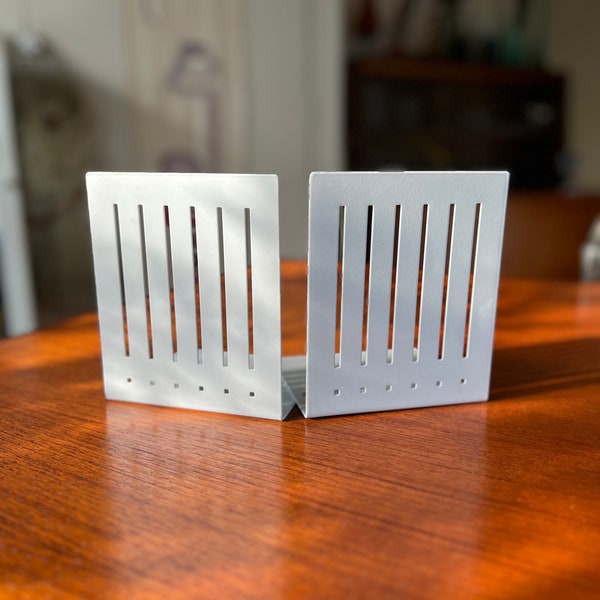 VINTAGE Set of Spectrum Division Designs white metal bookends (2), perfect for post-modern, MCM, space-age, minimalist styles