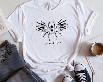 Camiseta de araña con arte gótico oscuro - Diseño de calavera y araña - Camiseta gráfica negra de moda alternativa - Ropa gótica, regalo ocultista