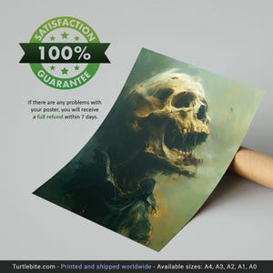 Op de afbeelding: Een digitale kunstprint met een gedetailleerde illustratie van een schedel met een gapende mond, tegen een donkergroene en gele achtergrond. De schedel lijkt uit een wervelende rookwolk te komen.