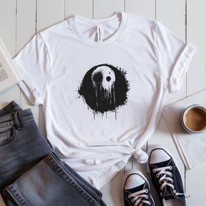 Gothic Skull Shirt, Dark Art Grunge Tee with Dripping Black Design, Alternative Horror Fashion, Unisex Gothic Apparel Gift