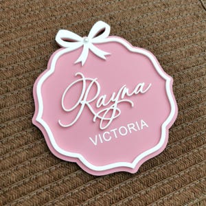 Cartello con fiocco per neonata, cartello per annuncio di nascita, accessorio vintage per foto di neonati in ospedale, cartello per neonati Pearl Coquette, regalo per baby shower