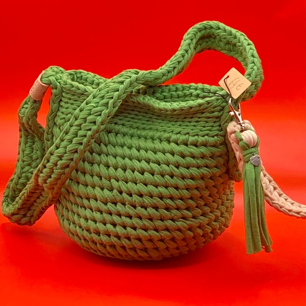 Sac MANIHI rond fait au crochet