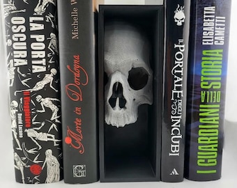 skull Book nook/book end single skull