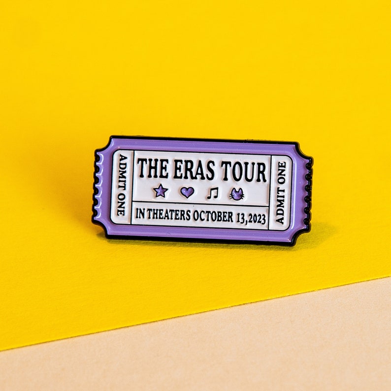 Taylor Swift The Eras Tour Commemorative Pin Badge Music Enthusiast Collectible Accessory Concert Series Memorabilia Bild 1