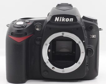 Nikon D70 6.1MP デジタルカメラキット（18-70 mm ニコンレンズ付き