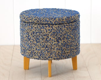 1: 6 Puppenhaus Pouf - Tiefblauer Tweed Miniatur Ottomane, Senfbeine
