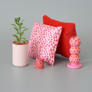 1:6 Scale Miniature Accessory Set #14 – Handmade Pillows, Vase, Mug & Plant for Barbie, Blythe and 12&quot; Dolls Dioramas