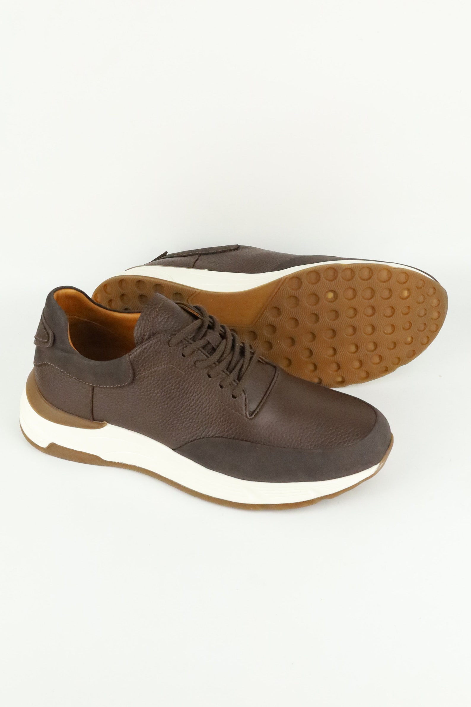 Sneaker Leather