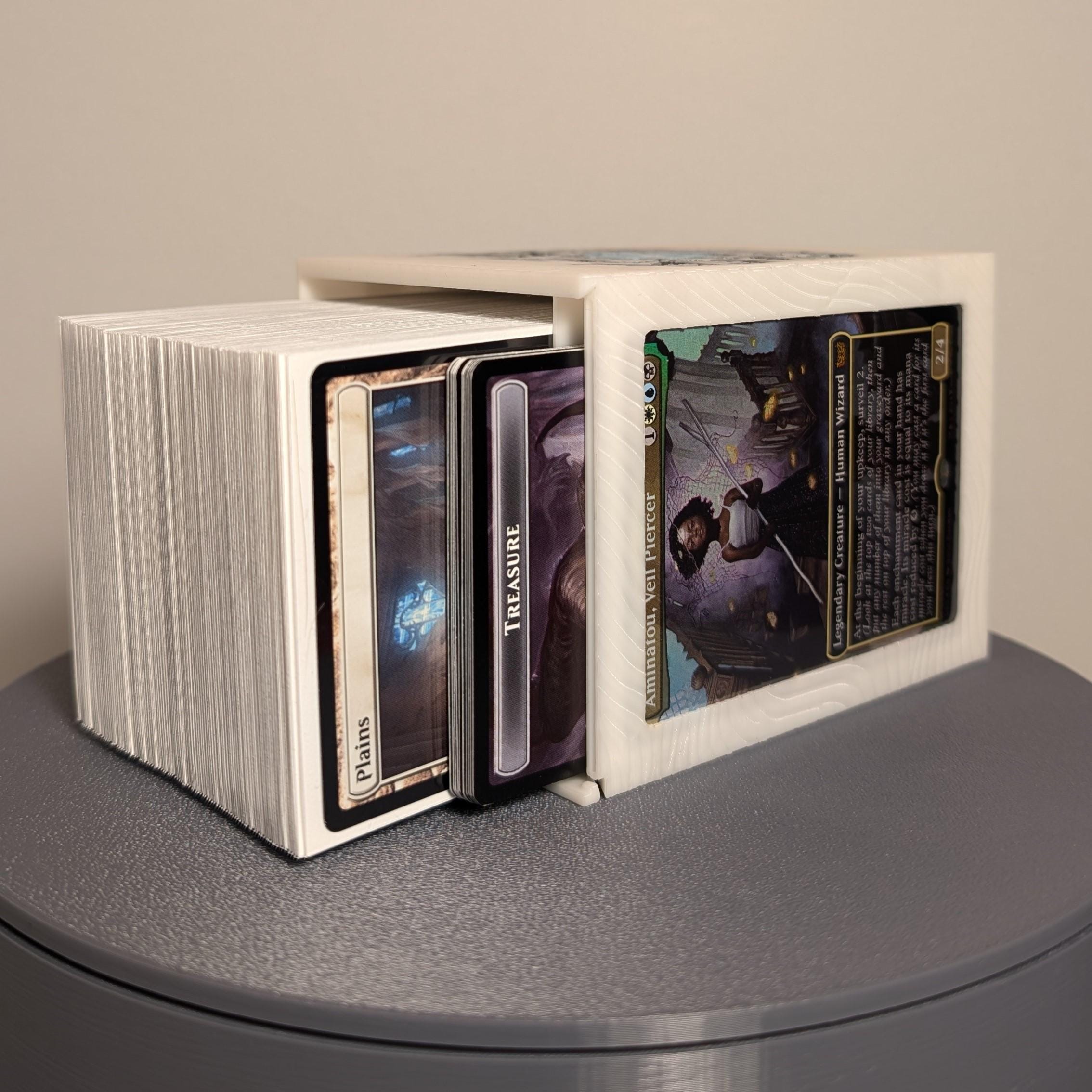 aminatou card sleeves Miracle Worker Box | 100+ Sleeved Cards | Fate Shifter Design | MTG Commander Storage Up to 480 cards can be stored safely in archival Aminatou, Veil Piercer | Duskmourn:
