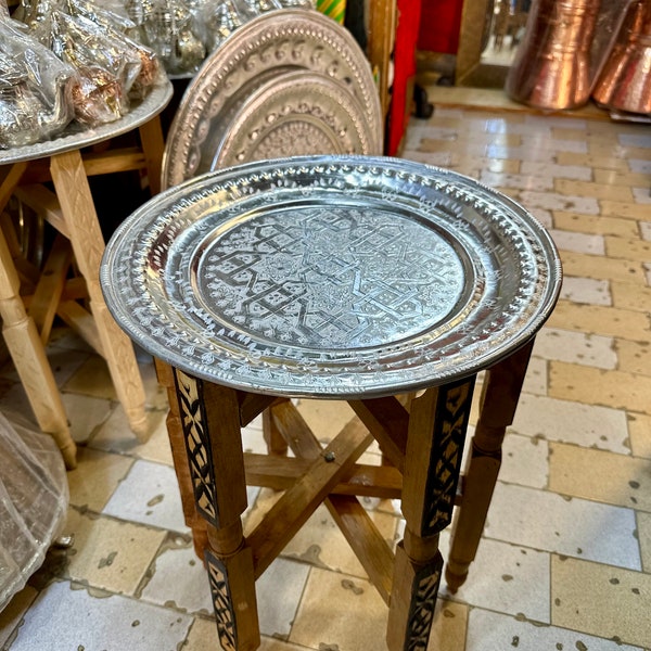 Moroccan aluminum table, silver table, artisanal table, easy to arrange side table, artisanal decor for all rooms.