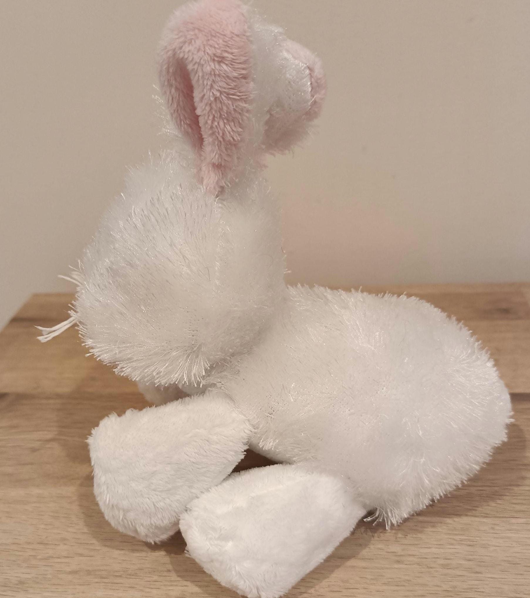Ganz Lil' Kinz Webkinz Rabbit. Soft Fuzzy White Bunny Soft Toy. 8