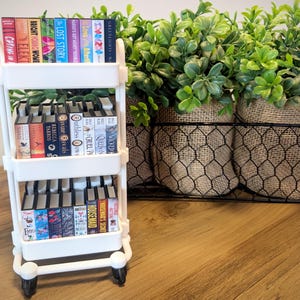 Miniature TBR cart: Made to perfectly display mini-books from SMALLBOOKS3D shop | Great as a gift or decoration for book lovers