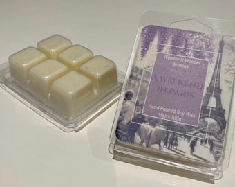 A Wander & Wonder Aromas Handgefertigte Paris Wachs schmilzt, inspiriert durch Reisen.