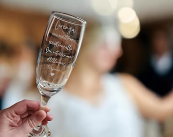 Personalized wedding glassware – Engraved wedding glasses – Bridesmaid/Bachelorette party favor/Table decoration