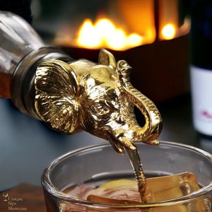 Elephant Head Liquor Bottle Pourer Mouth Wine Stopper Animal Unique Bottle Pourers Silver & Gold Alcohol Barware Accessories Pourer Spout