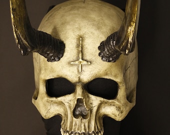 Demon skull half mask with horns