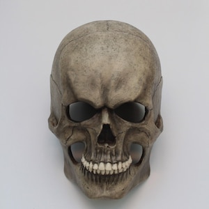 Full head angry skull mask with movable jaw