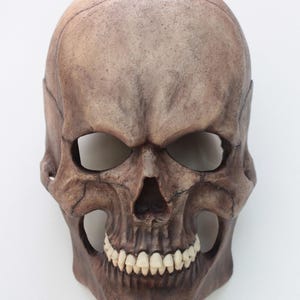 Full head angry skull mask with movable jaw