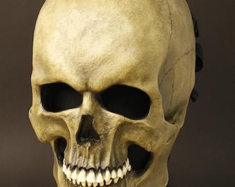 Máscara de caveira com mandíbula móvel